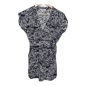 MINKPINK Black White Pattern Tunic Length Short Sleeve Top Waist Flattering XS